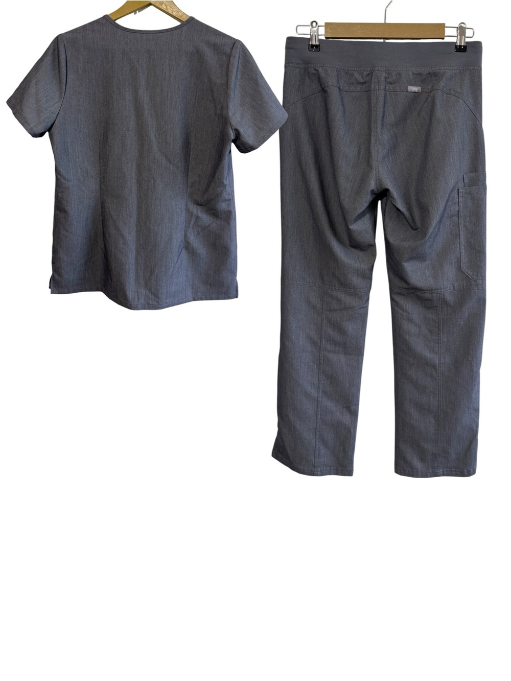 FIGS Size Small Gray Scrub Set Top Pants Neutral Nurse Doctor - Picture 2 of 10